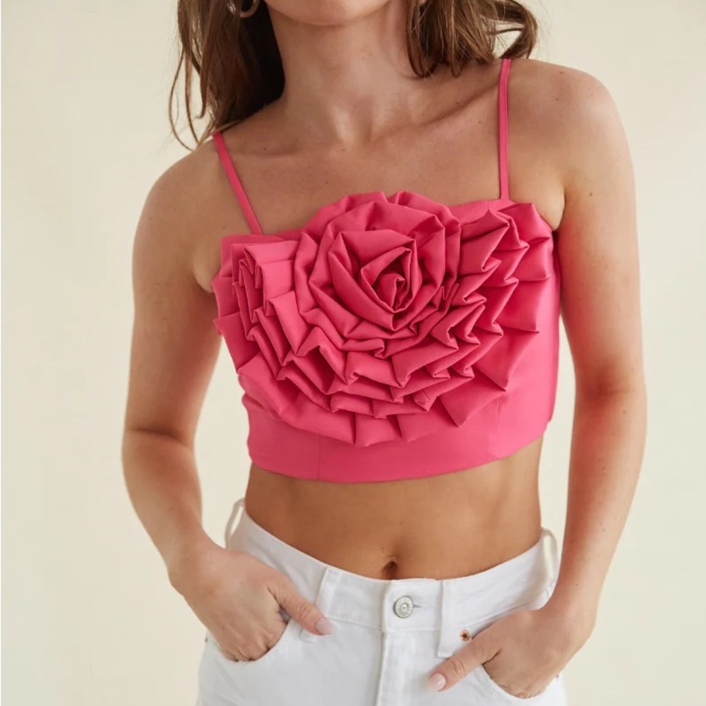 Do+Be Pink flower crop top, adjustable straps, from Madida Boutique, medium, NWT